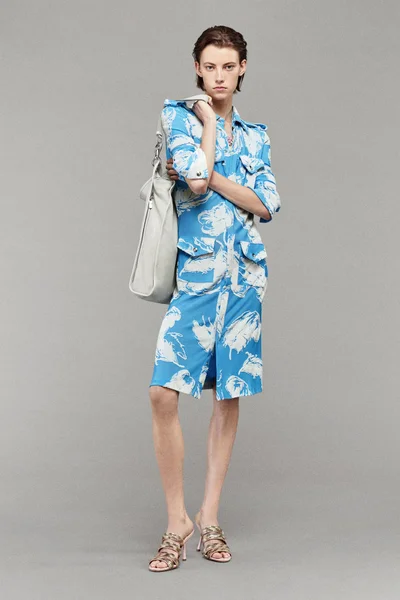 Look 13
